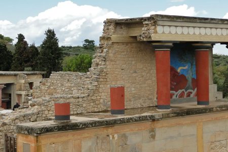 Ancient Crete – Palace, Artifacts & the Cave of Zeus